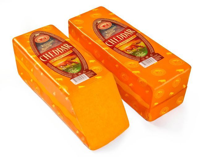 картинка Сыр Чеддер красный мдж 50% брус